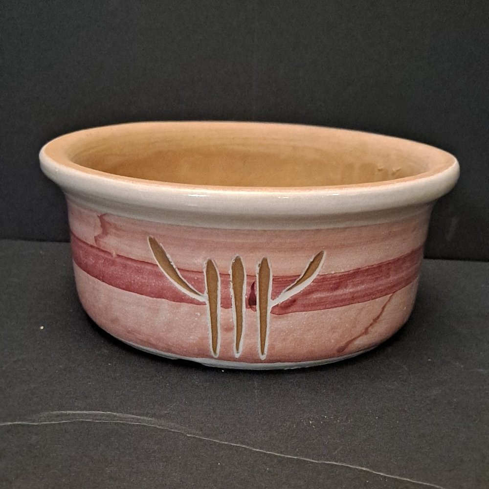 LEE'S POTTERY PLANTER